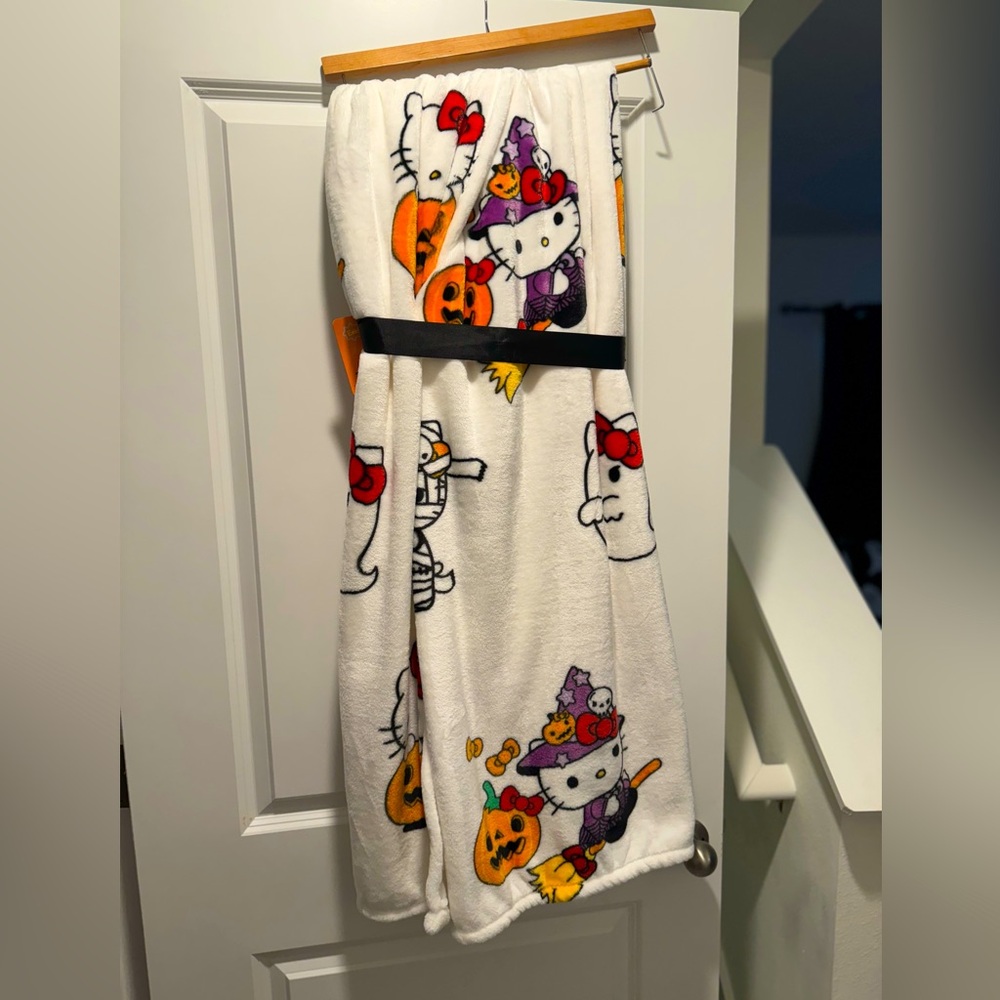 Hello Kitty Blanket